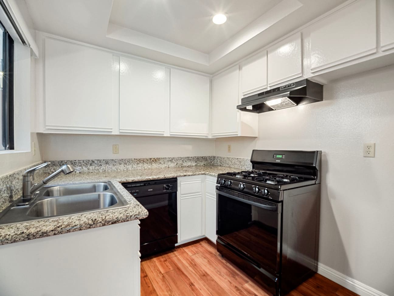 1206-viola-ave-glendale-ca-91202