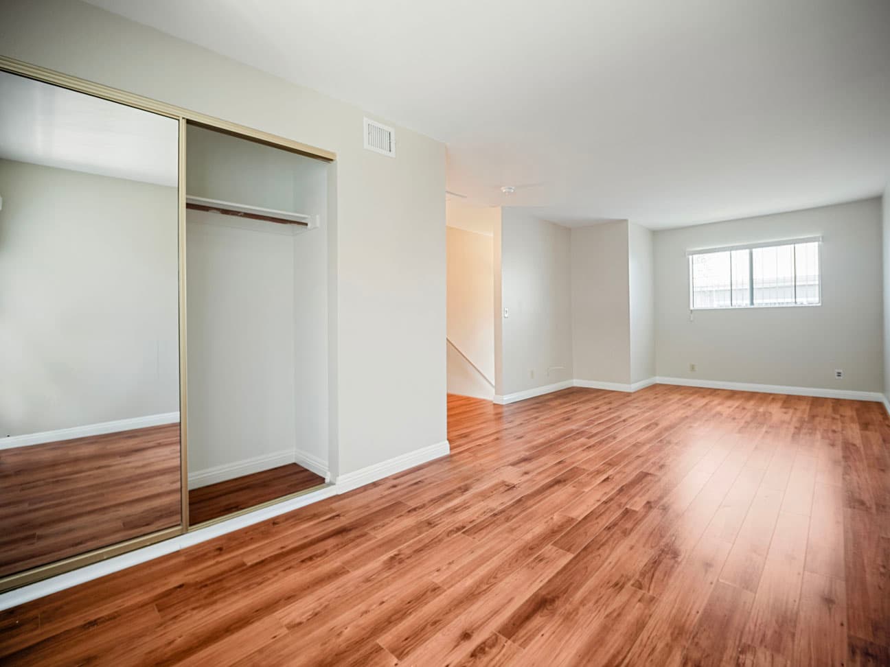 1206-viola-ave-glendale-ca-91202