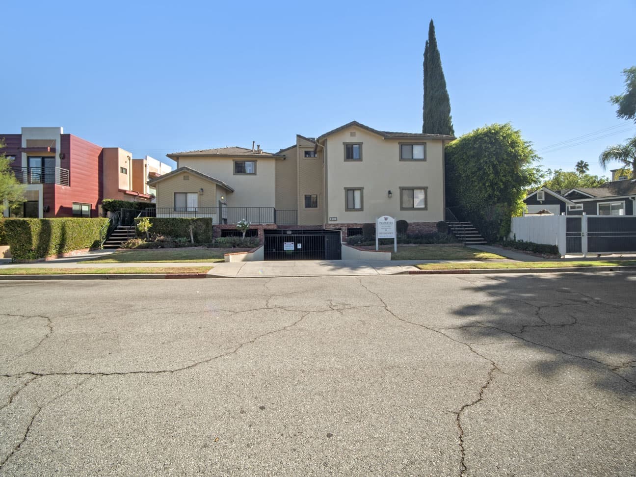1206-viola-ave-glendale-ca-91202