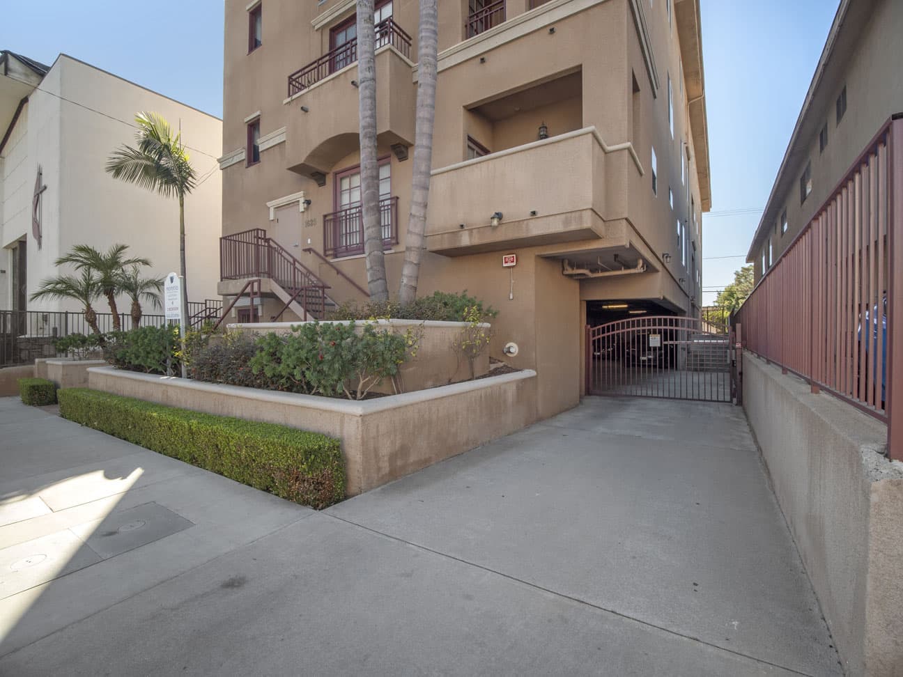 1625-butler-ave-los-angeles-ca-90025