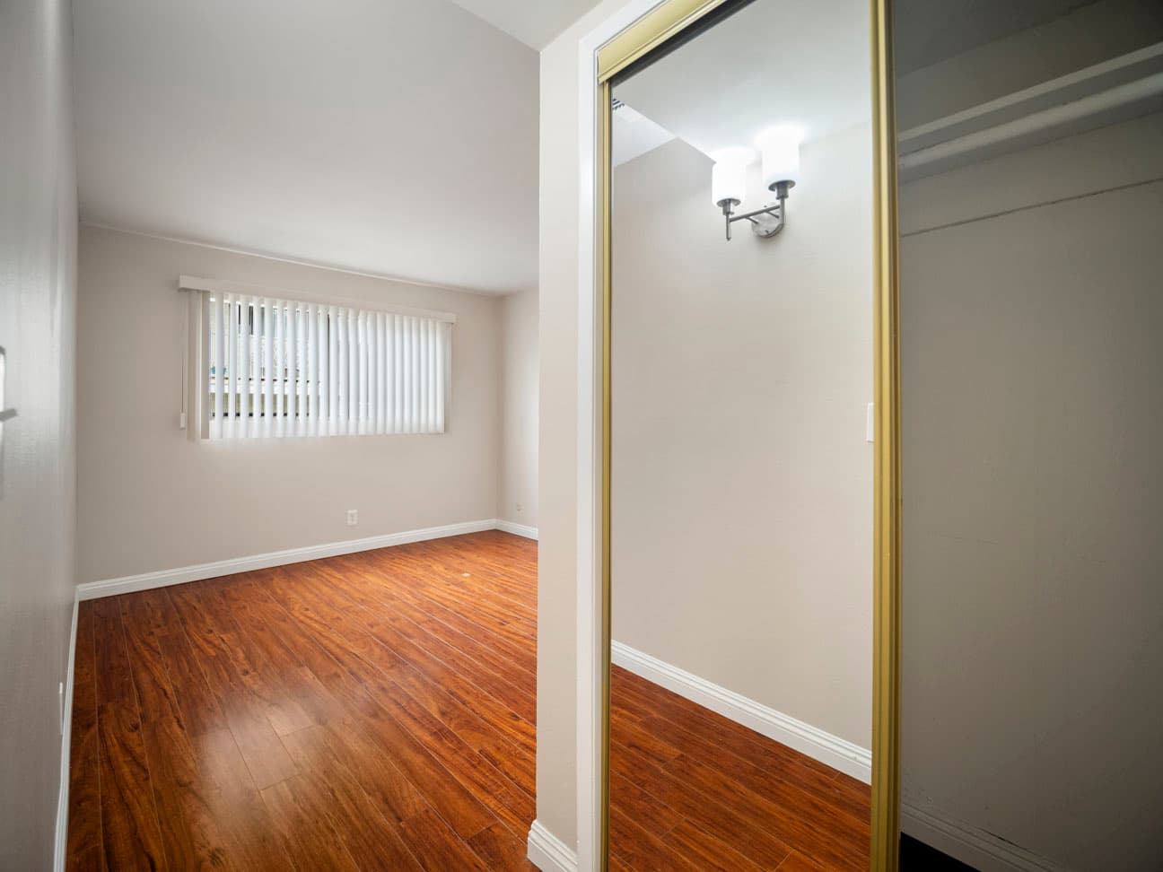 2841-2851-montrose-ave-glendale-ca-91214