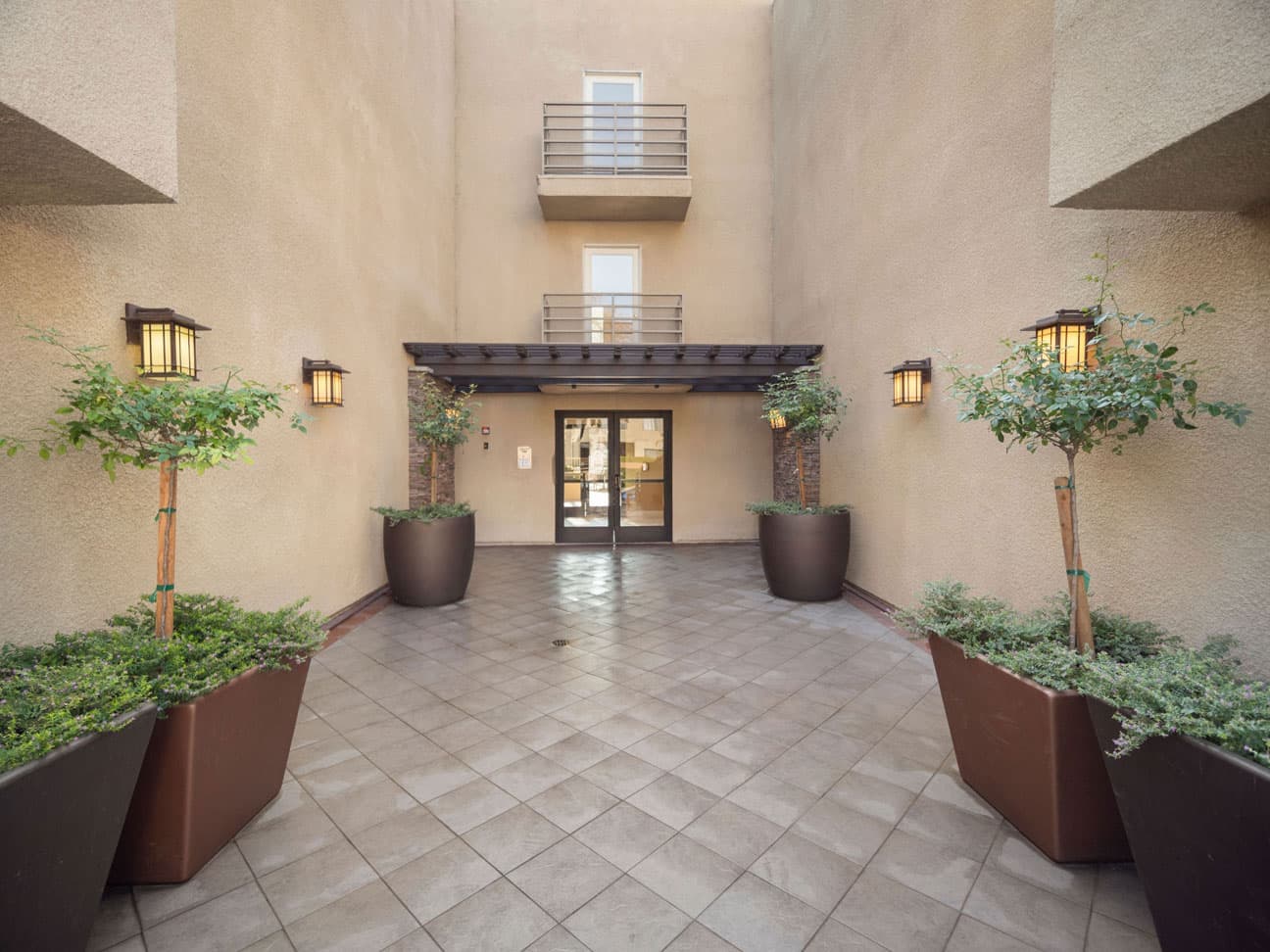 428-hawthorne-st-glendale-ca-91204