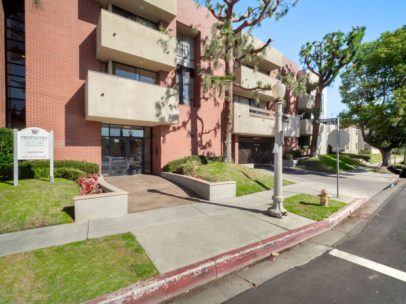 2345-merton-ave-los-angeles-ca-90041